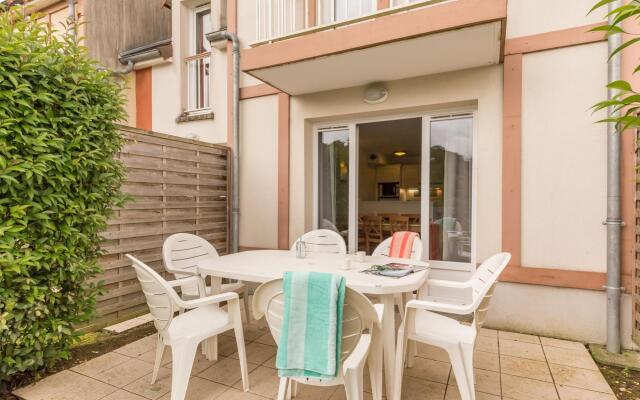 Apartment in Branville with balcony or terrace