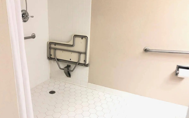 Country Inn & Suites by Radisson, Greenville, NC