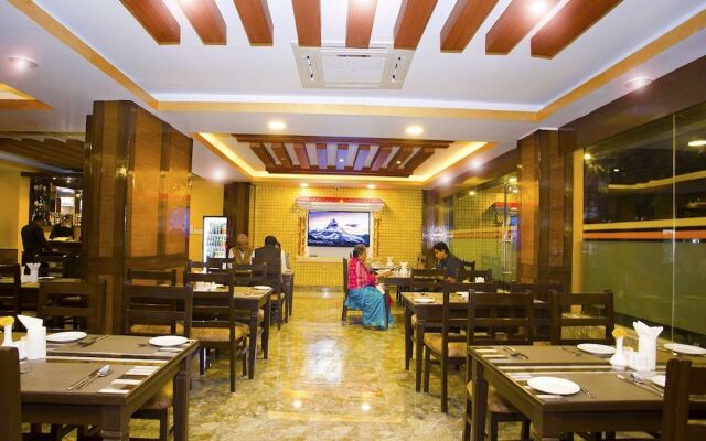 Hotel Yellow Pagoda Pokhara