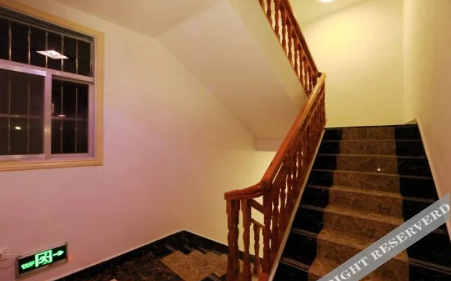 TOWO Holiday Hotel (Fenghuang)