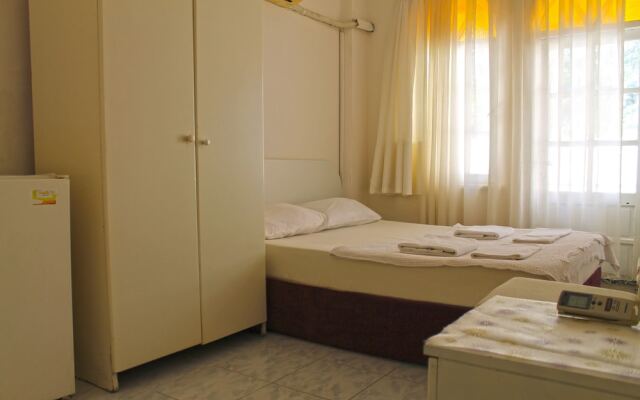 DM Hotel
