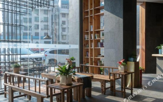 PM Hotel