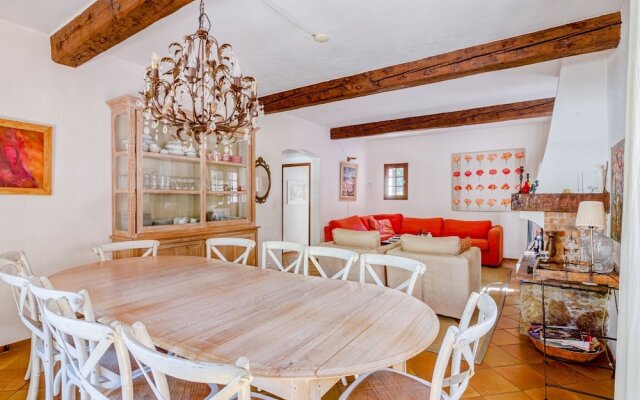 Villa With Guest Accommodation and Heated Pool in Sainte Maxime