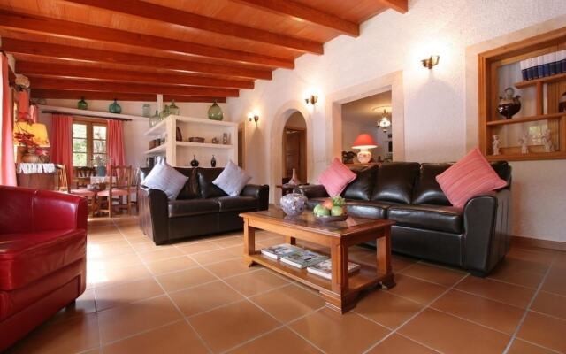 Villa - 3 Bedrooms with Pool - 103124