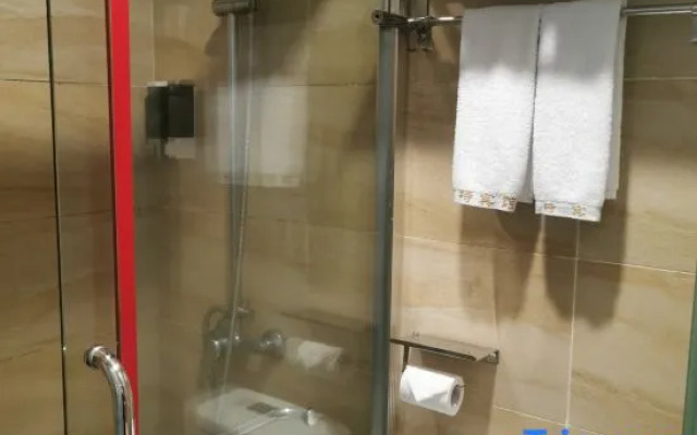 Star Hotel (Lishui High-speed Railway Station)