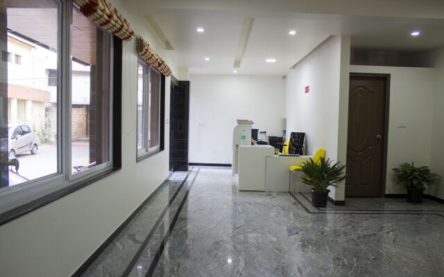 OYO 378 Aira Apartments Near Manipal Hospital