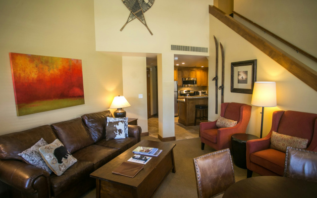 Sundial Lodge