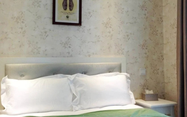 Chongqing Travelling Companion Express Hotel