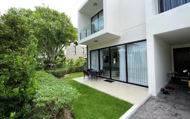Town House in Laguna Park (56-50)