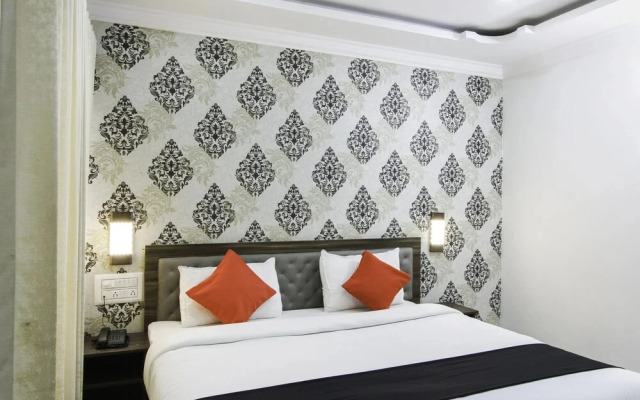 Rich Fort By OYO Rooms