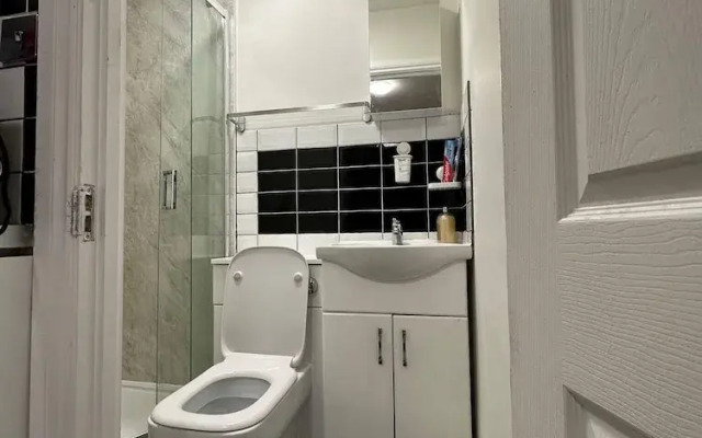 Nice Studio in London