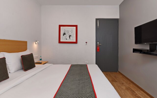OYO Flagship 17173 Hotel Function Inn
