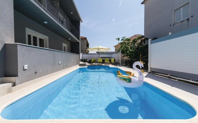 Awesome Home in Trogir with WiFi, 3 Bedrooms & Hot Tub