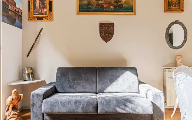 Bright and Spacious Philbeach Garden Apartment