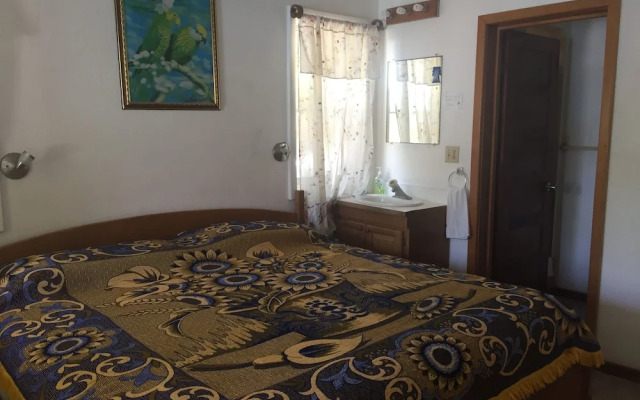 Maya Breeze Inn