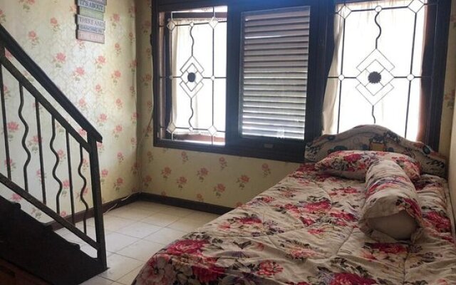 Oyo Life 2093 Kyla Residence