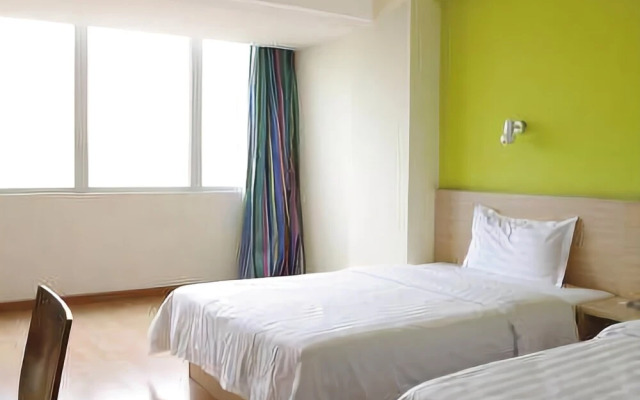 Hangzhou Yise Mountain Villa (Manjuexuan Branch)