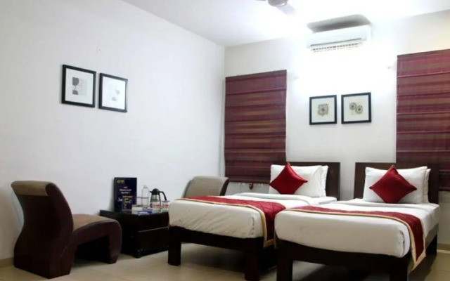 OYO 14502 Hotel Hill View Guest House Hitech City