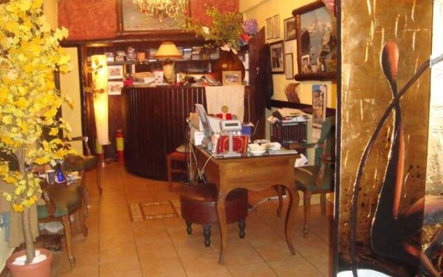 Greek House