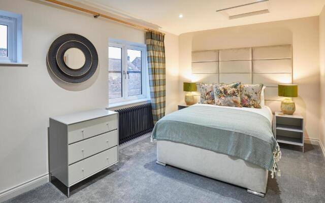 Host Stay The Nest Black Swan Mews