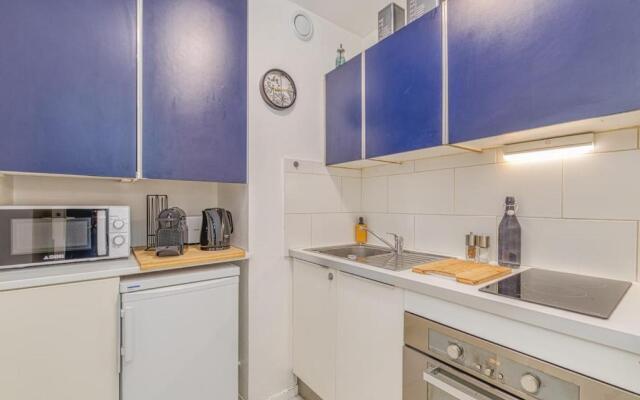 Charming T2, wifi, air conditioning, balcony