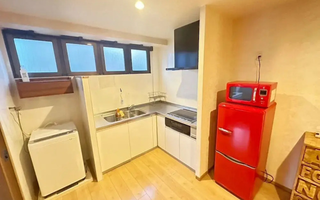 Shimanouchi Luxury Apartment