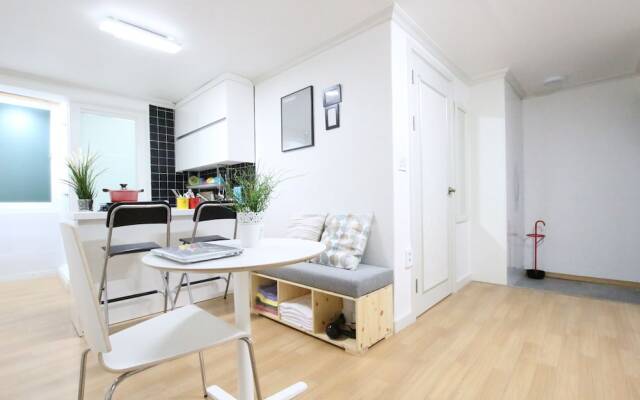 House in Hongdae 3