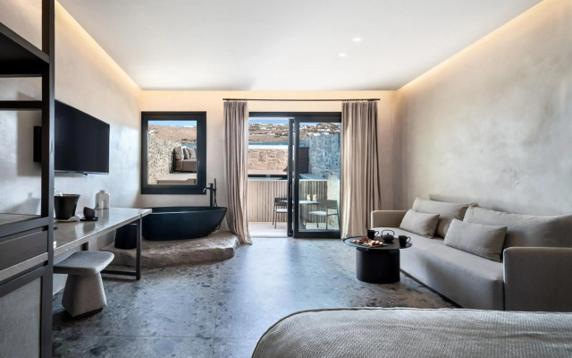 Aeonic Suites and Spa