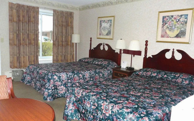 Knights Inn Lenox