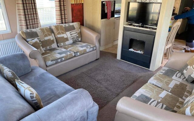 8 Berth Caravan at Manor Park Hunstanton Free Wifi