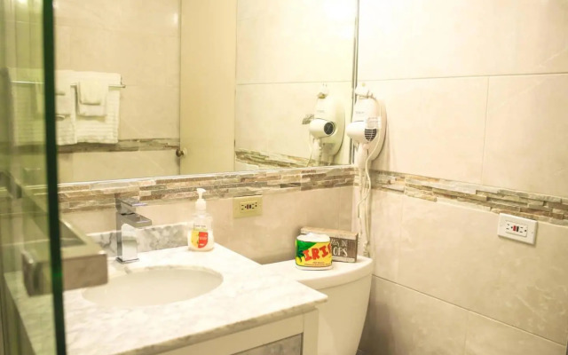 Cool's 1 bedroom Beach & Garden View