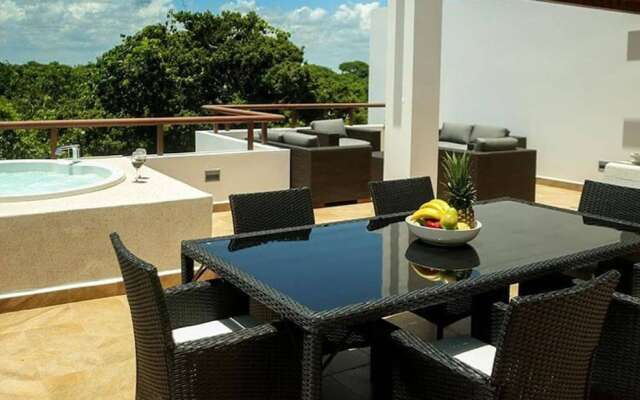 KIN PH7 Corner Penthouse by Gate48