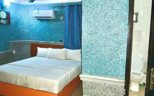 Double One Suites