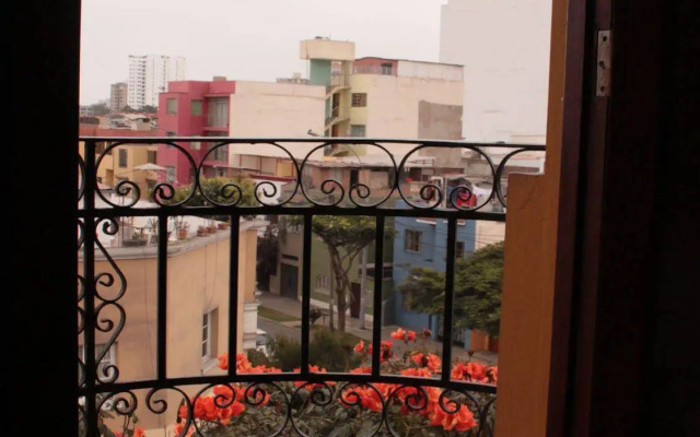 Pretty House Hostel