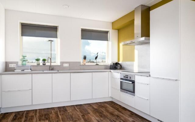 Holiday Home With Private Jetty on Water