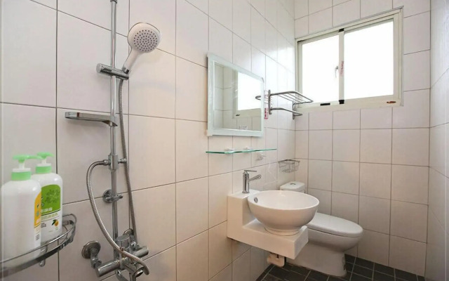 6636 B&B