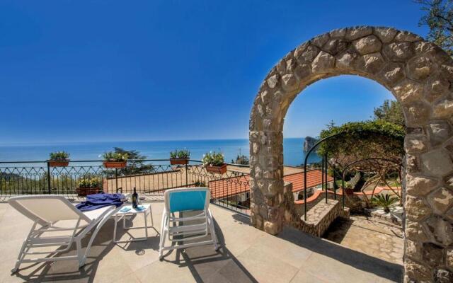 Villa Farfalla 10