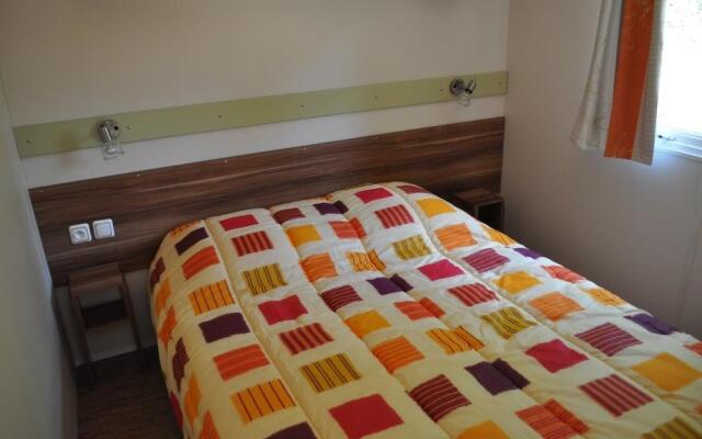 Camping Des Bastides Logements Insolites