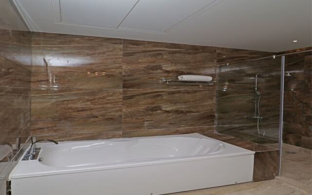 OYO 12464 Hotel C Pearls