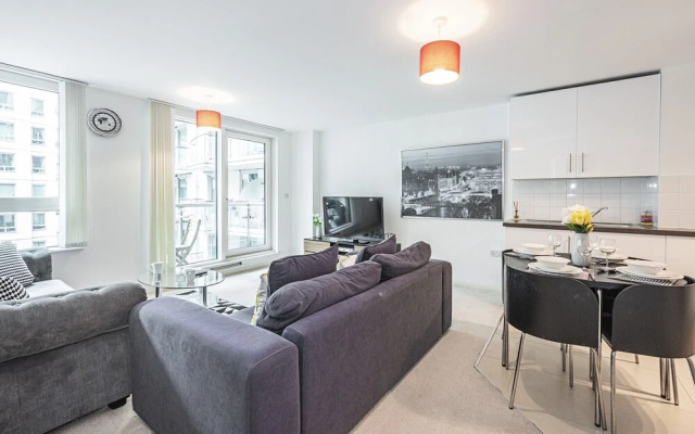 Av Stays Central London 2 Bedroom Riverside