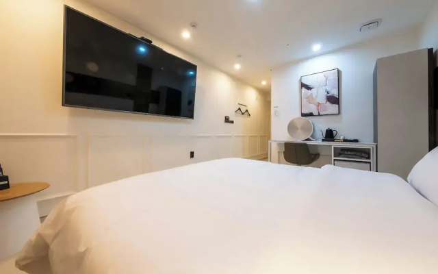 Browndot Hotel