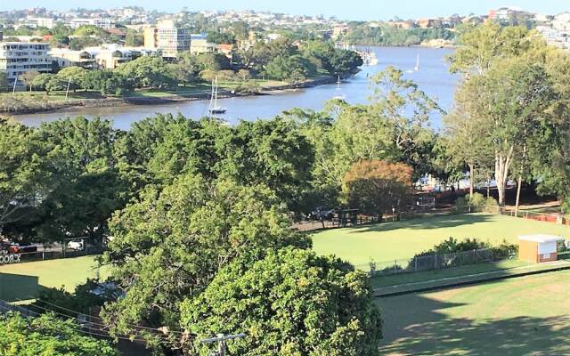 Mowbray East Apartments