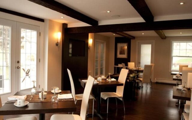 Auberge Sous L'Edredon B&B