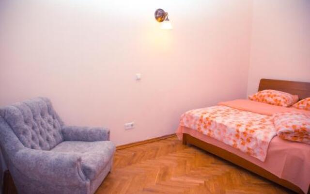 Apartment in Khreshchatyk Passage