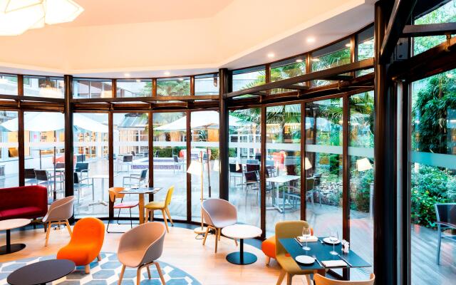 DoubleTree by Hilton Paris Bougival