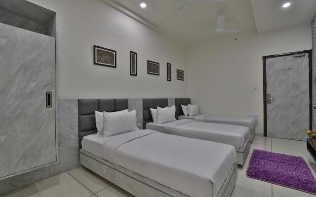 Hotel Orbit