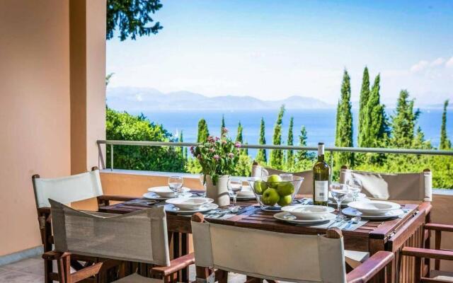 Garden House, up to 8px 1km from Fiskardo