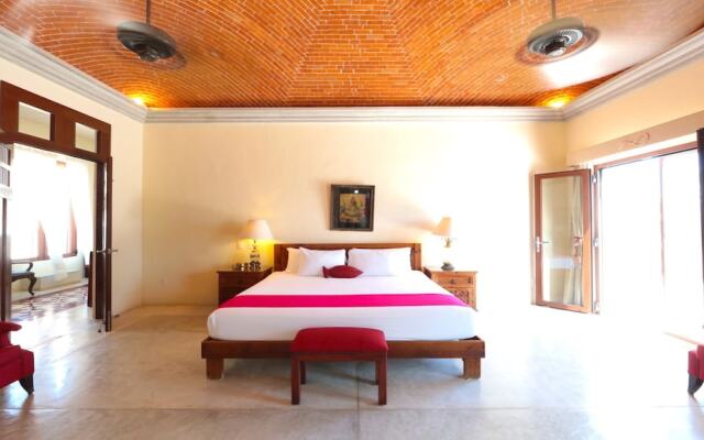 Hacienda Del Mar 7-15BR Villa Full Staff By RMH