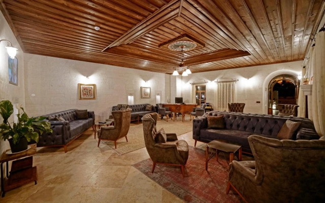 Design Cave Hotel