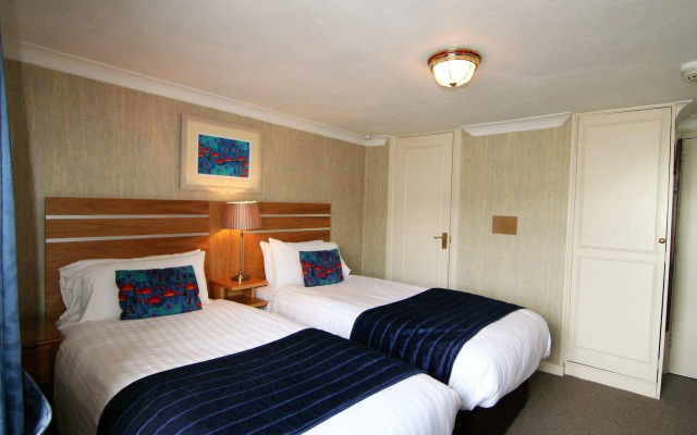 Quayside Hotel
